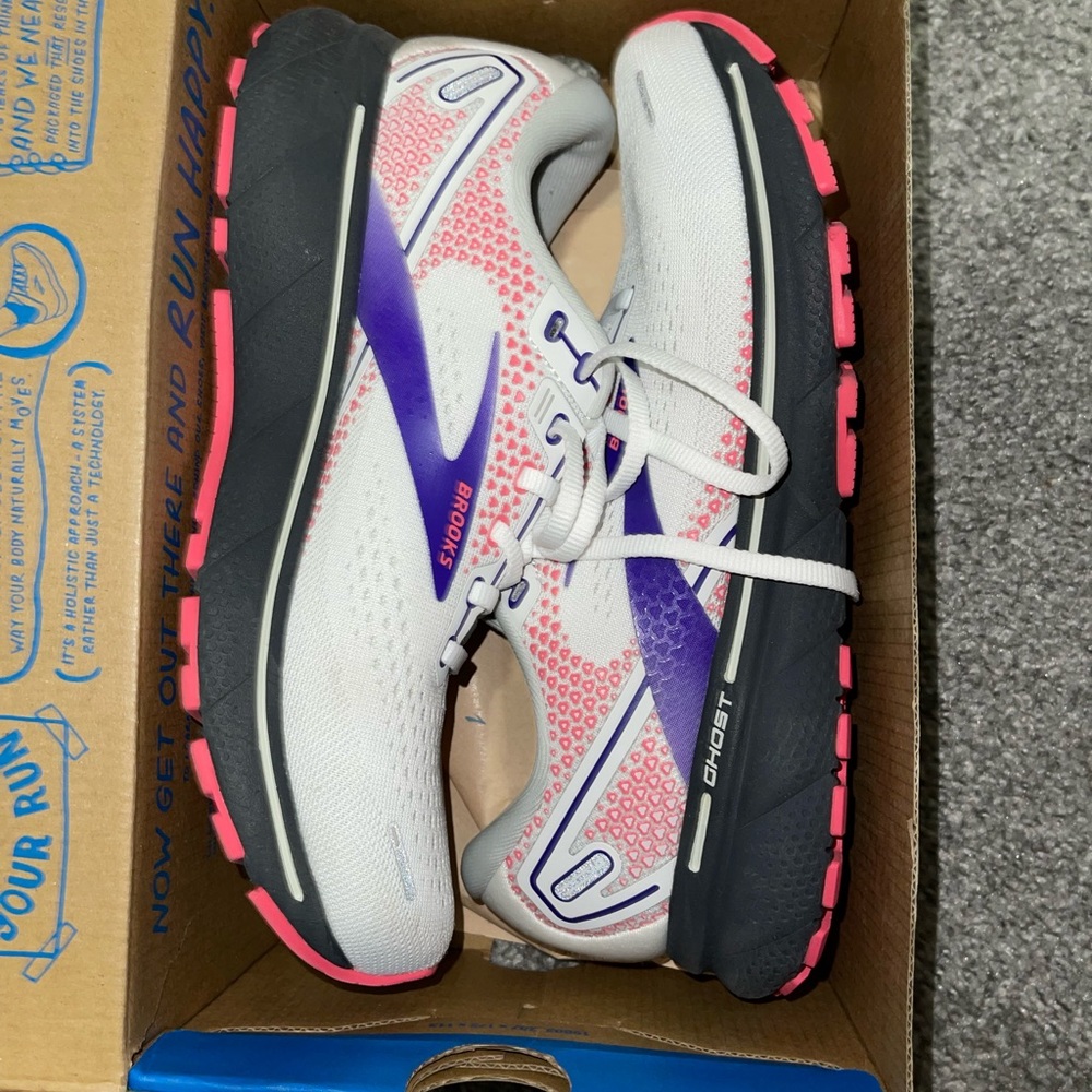 COPY - Brooks Ghost 14 running shoes